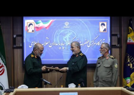 با حکم فرمانده معظم کل قوا؛ سردار وحیدی به جانشینی فرمانده کل سپاه منصوب شد