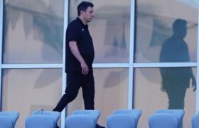 آقای قلعه‌نویی! دیگر «ایثار» نکن،از تیم ملی برو.